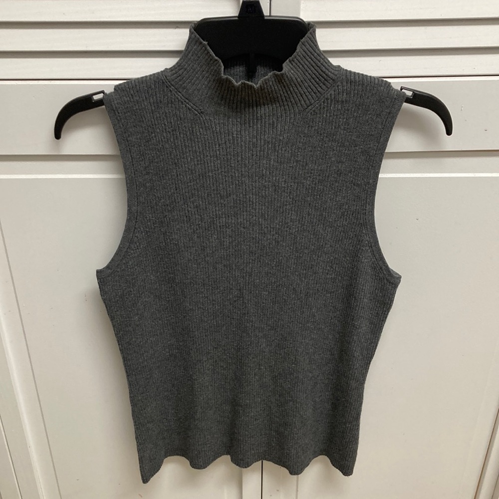 FIRM PRICE! Grey Sleeveless Ribbed Turtleneck